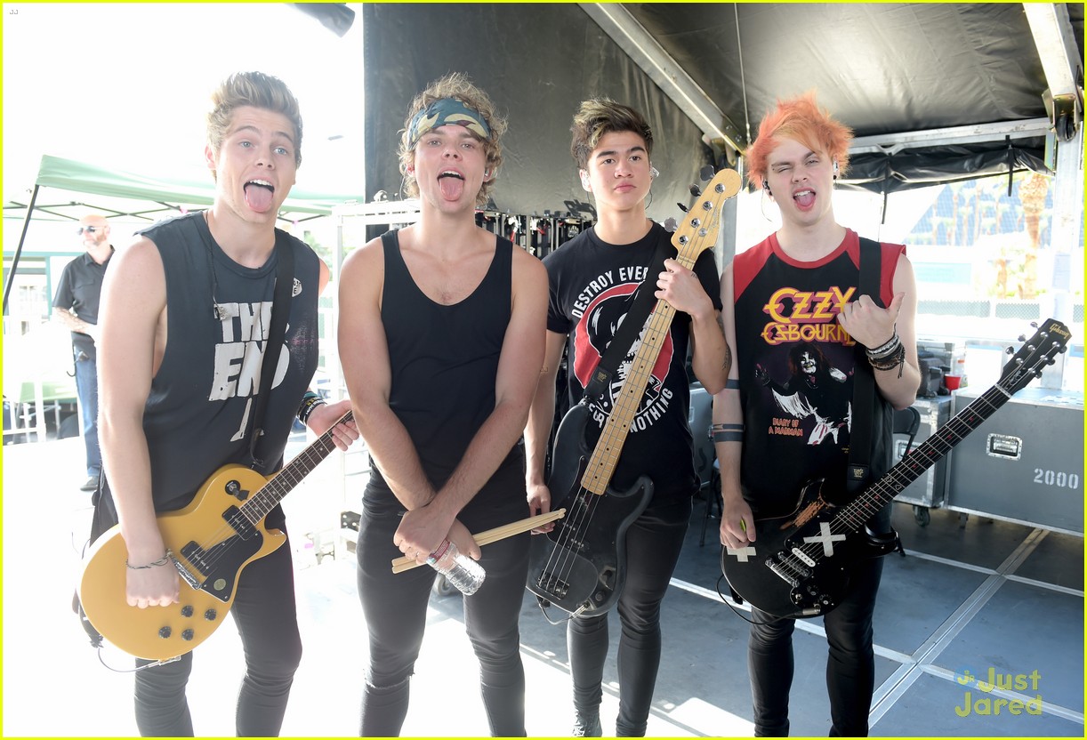 one direction 5 seconds of summer iheartradio music festival 2014 07