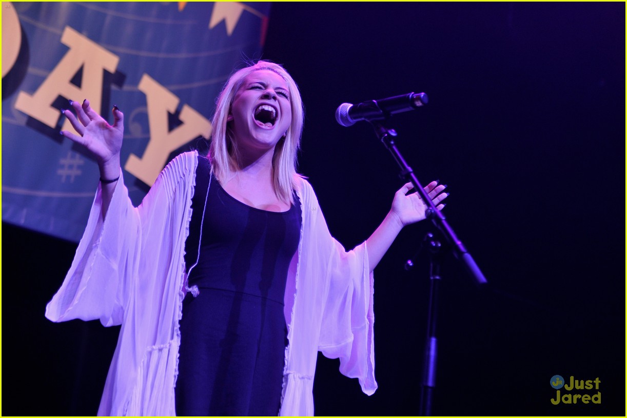 bea miller belts it out at tj martell foundation event 07