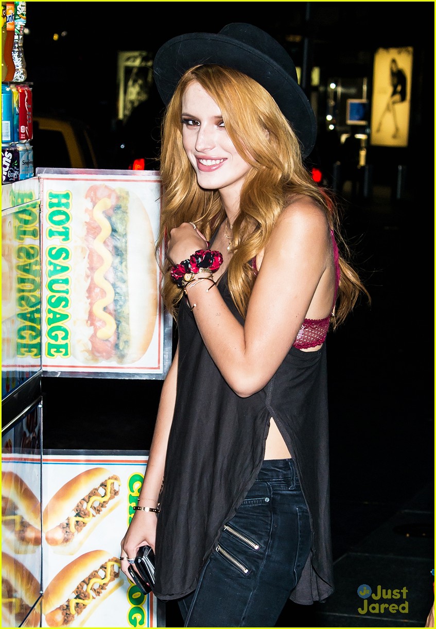 bella thorne dont panic out new york city 04