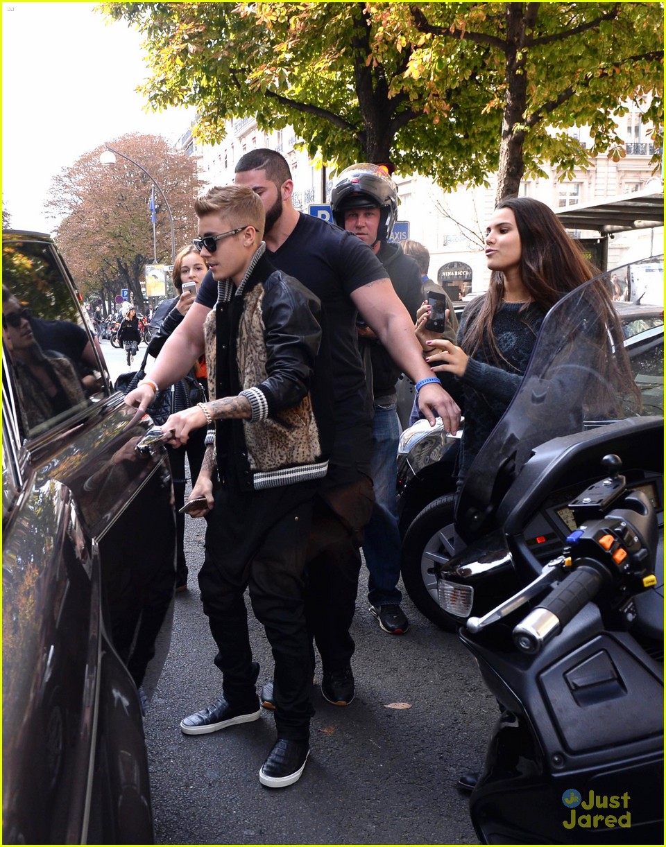 justin bieber knows how to rock fur jacket 13