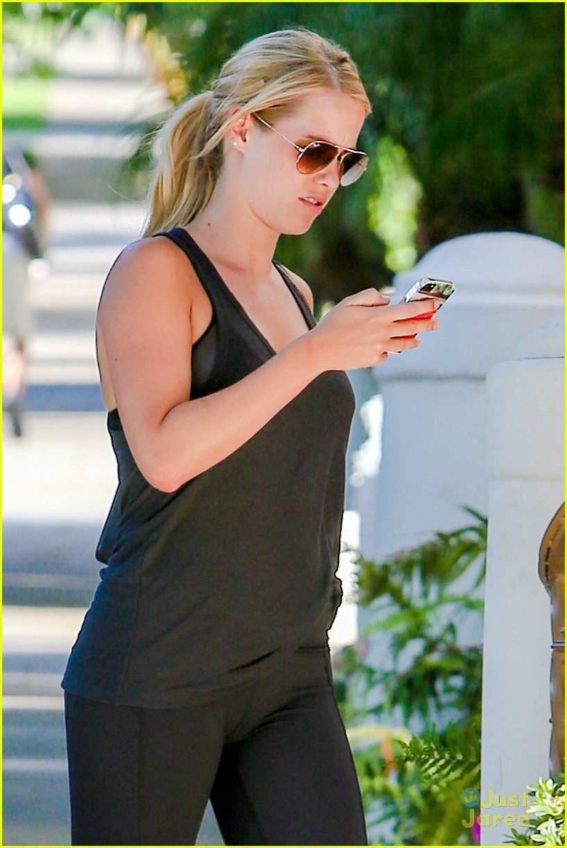 claire holt hits gym after mexico getaway 02