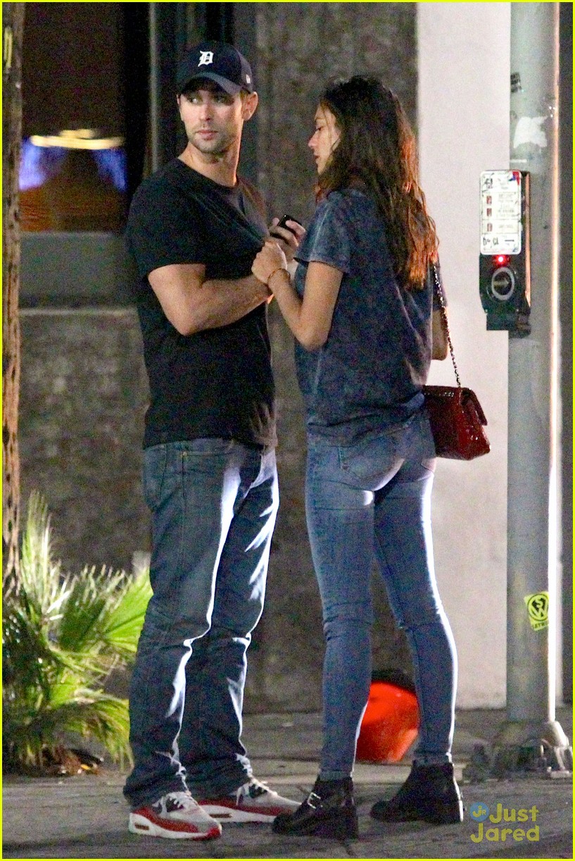chace crawford rachelle goulding hold hands 05