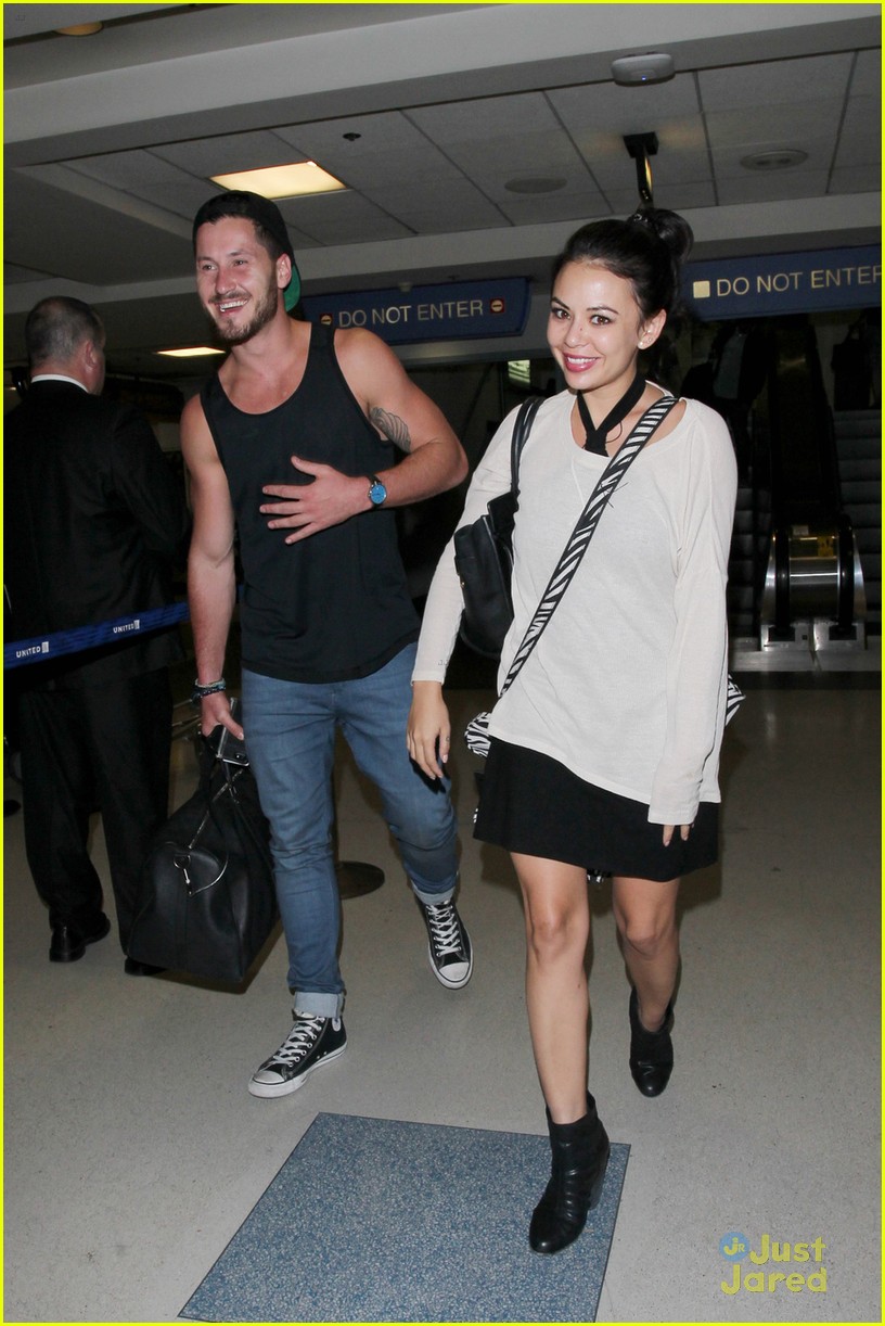 Janel Parrish And Val Chmerkovskiy Return To La After Dwts Announcement Photo 714304 Photo