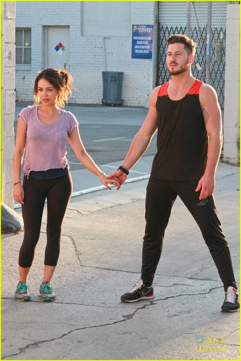 janel parrish val chmerkovskiy show off moves dwts practice 13