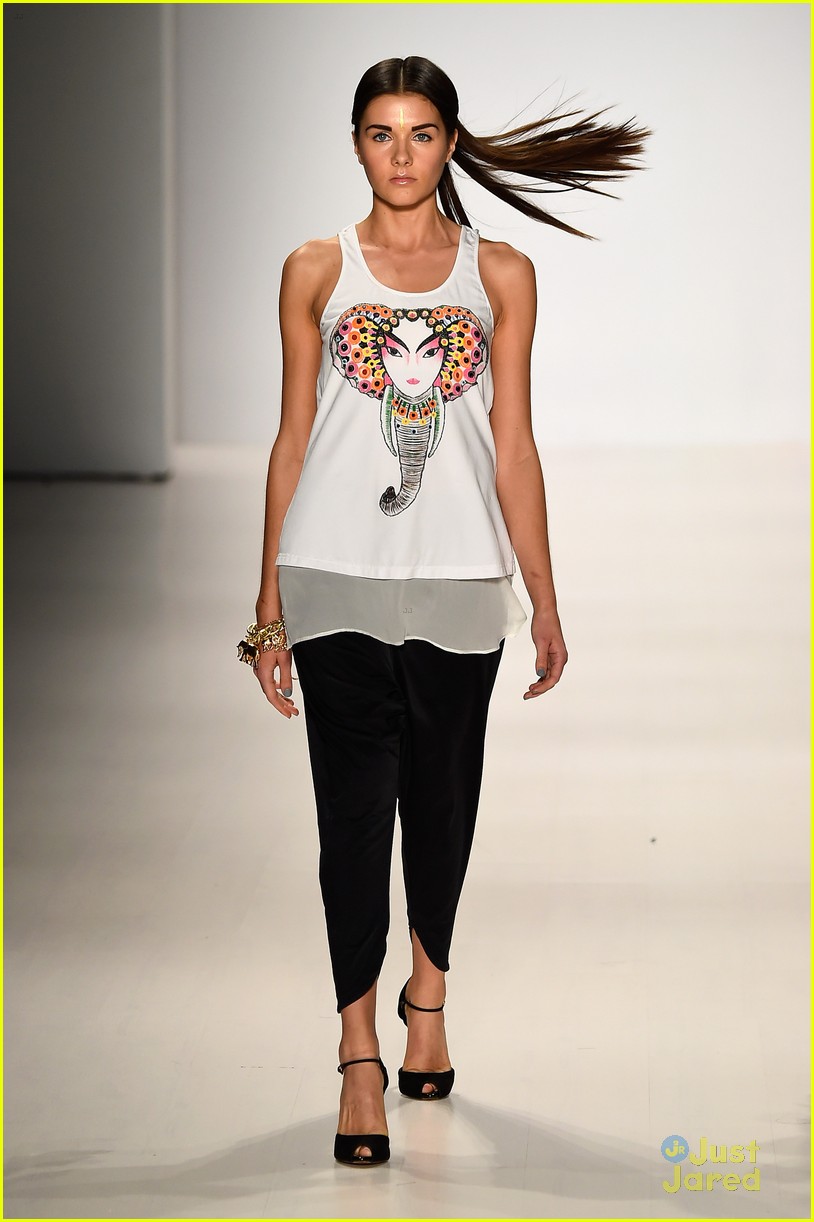 miss teen usa klee graham walks for new york fashion week 08