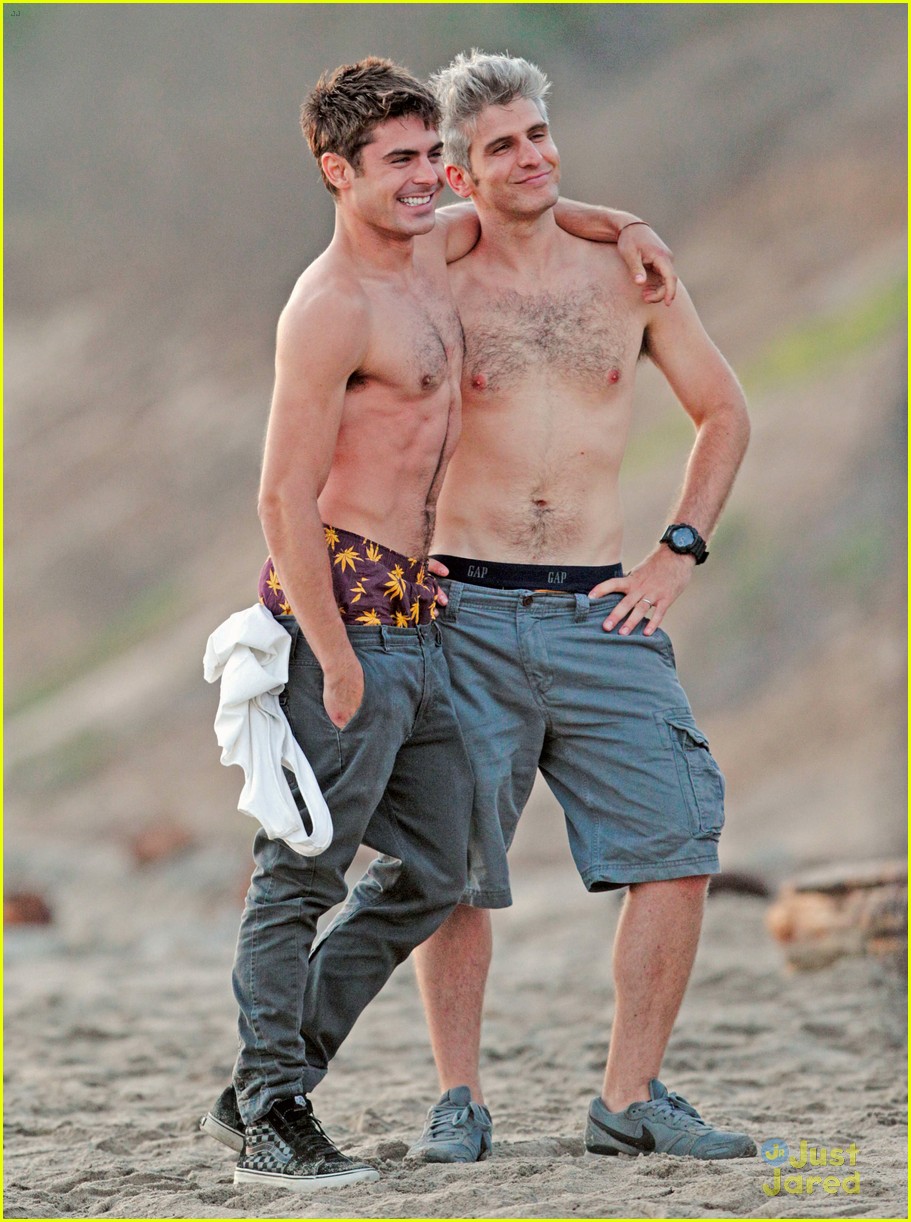 zac efron max joseph shirtless we are your friends beach 01