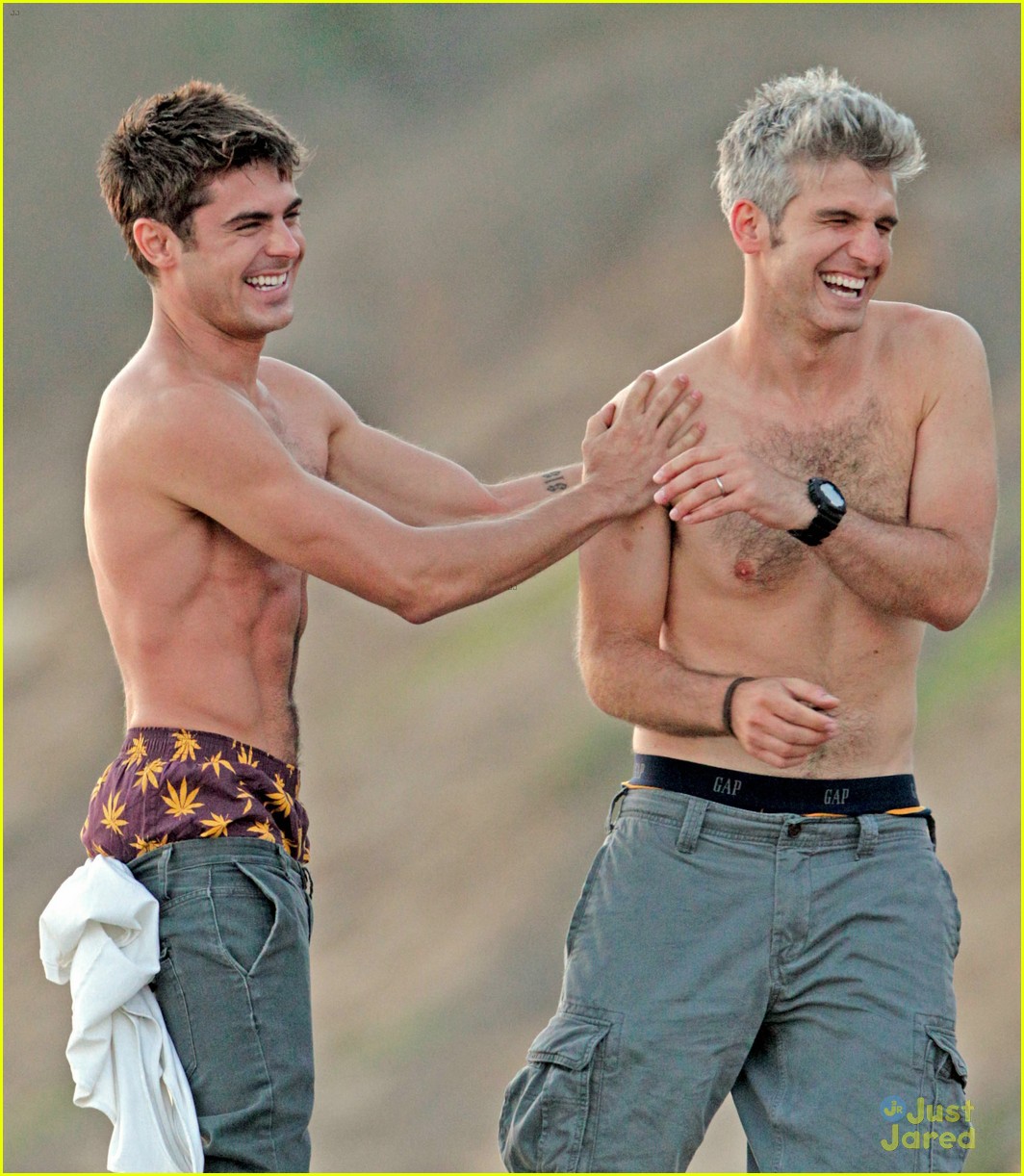zac efron max joseph shirtless we are your friends beach 11