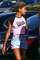 willow smith cant stop laughing at lunch 11