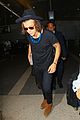 harry styles mobbed by fans lax 07
