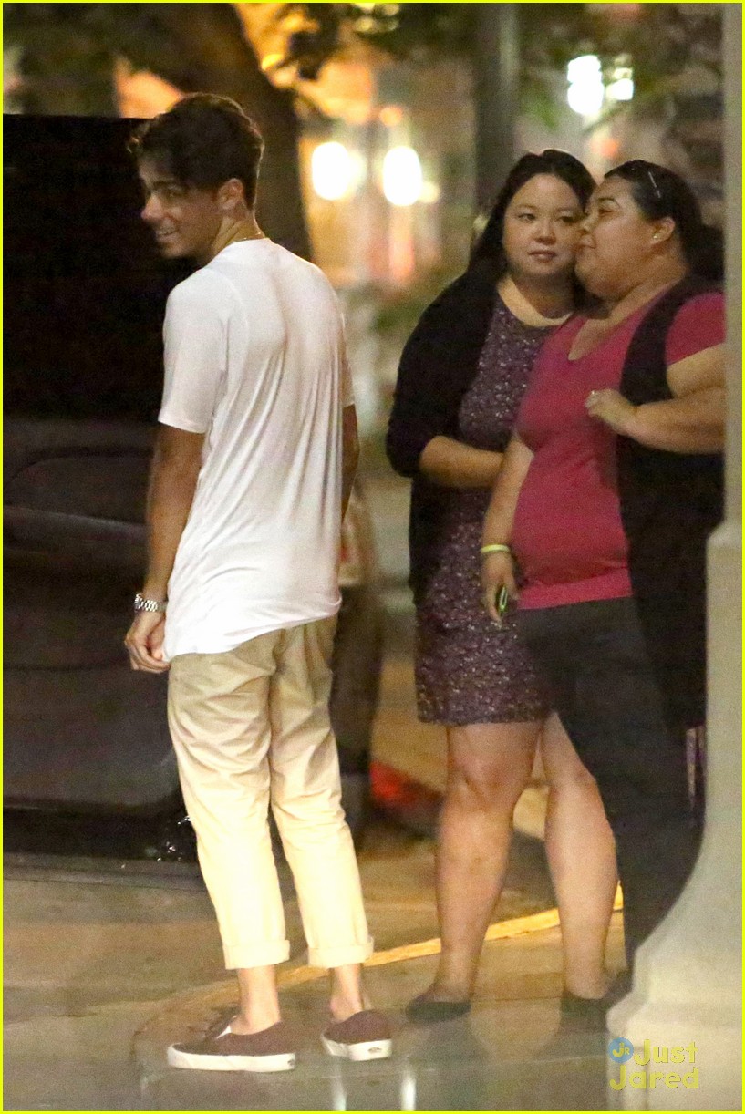 nathan sykes hugs fans west hollywood 01