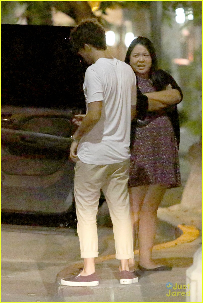 nathan sykes hugs fans west hollywood 11