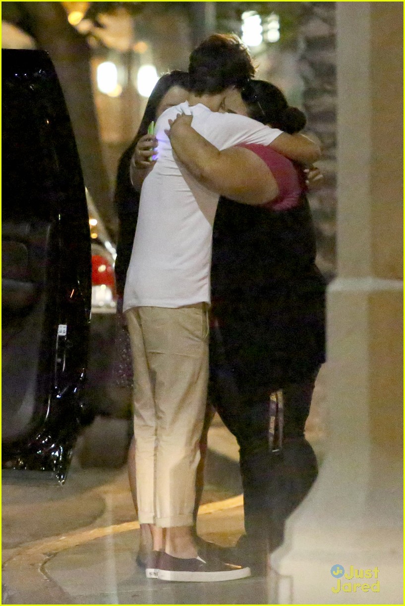 nathan sykes hugs fans west hollywood 12