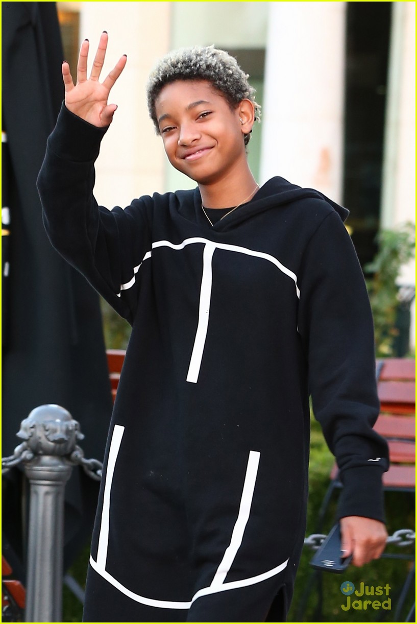 willow smith labor day lunch 03