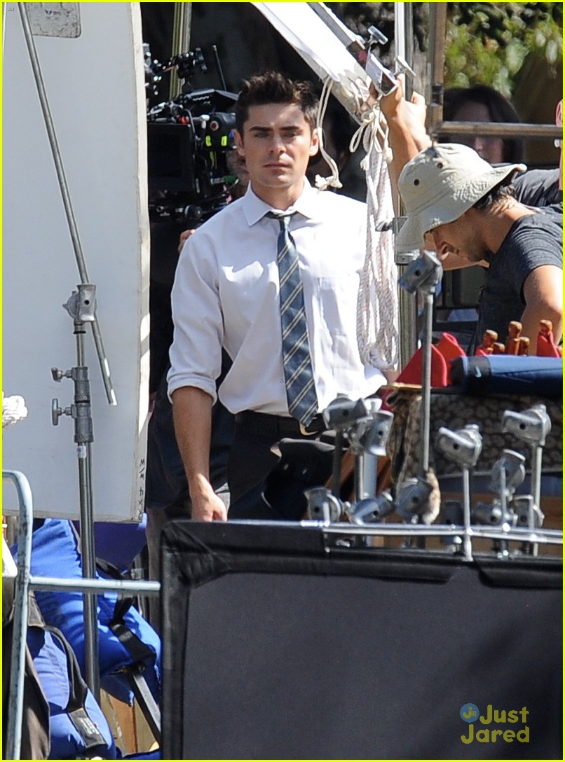 zac efron switches suit we are your friends set 12
