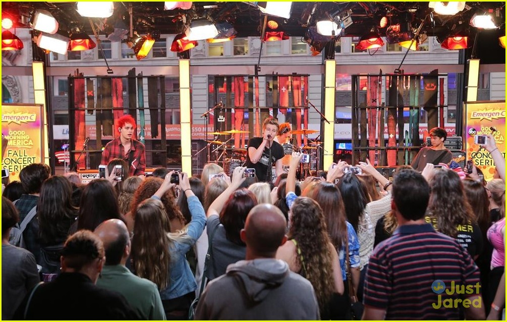 5 seconds of summer gma performance 06