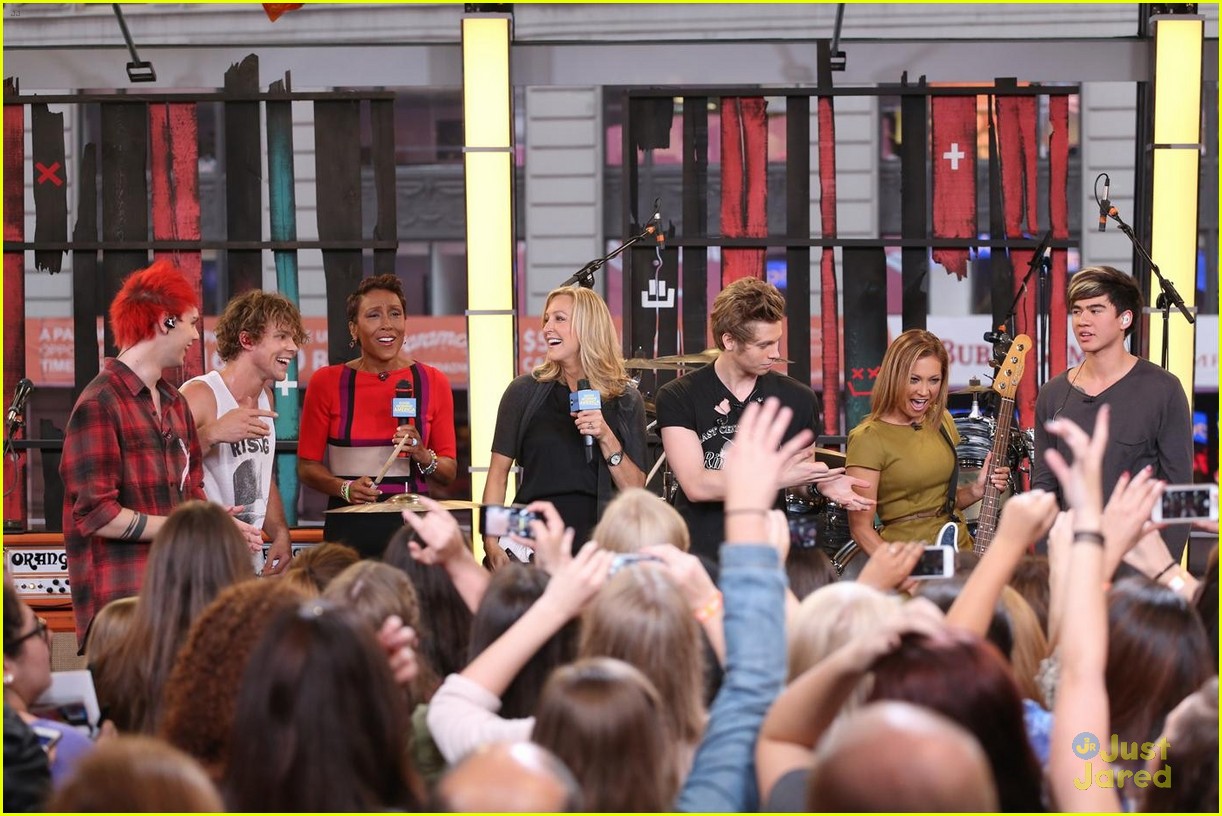 5 seconds of summer gma performance 10