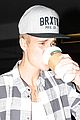 justin bieber coffee at the grove 04