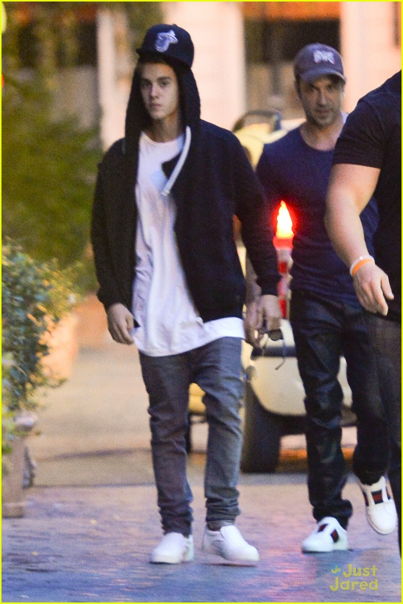justin bieber dad jeremy become tourists in rome 19