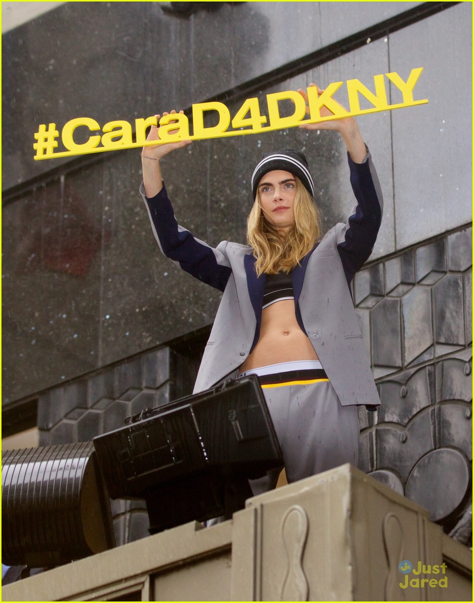 cara delevingne dkny launch bloomingdales marquee 08