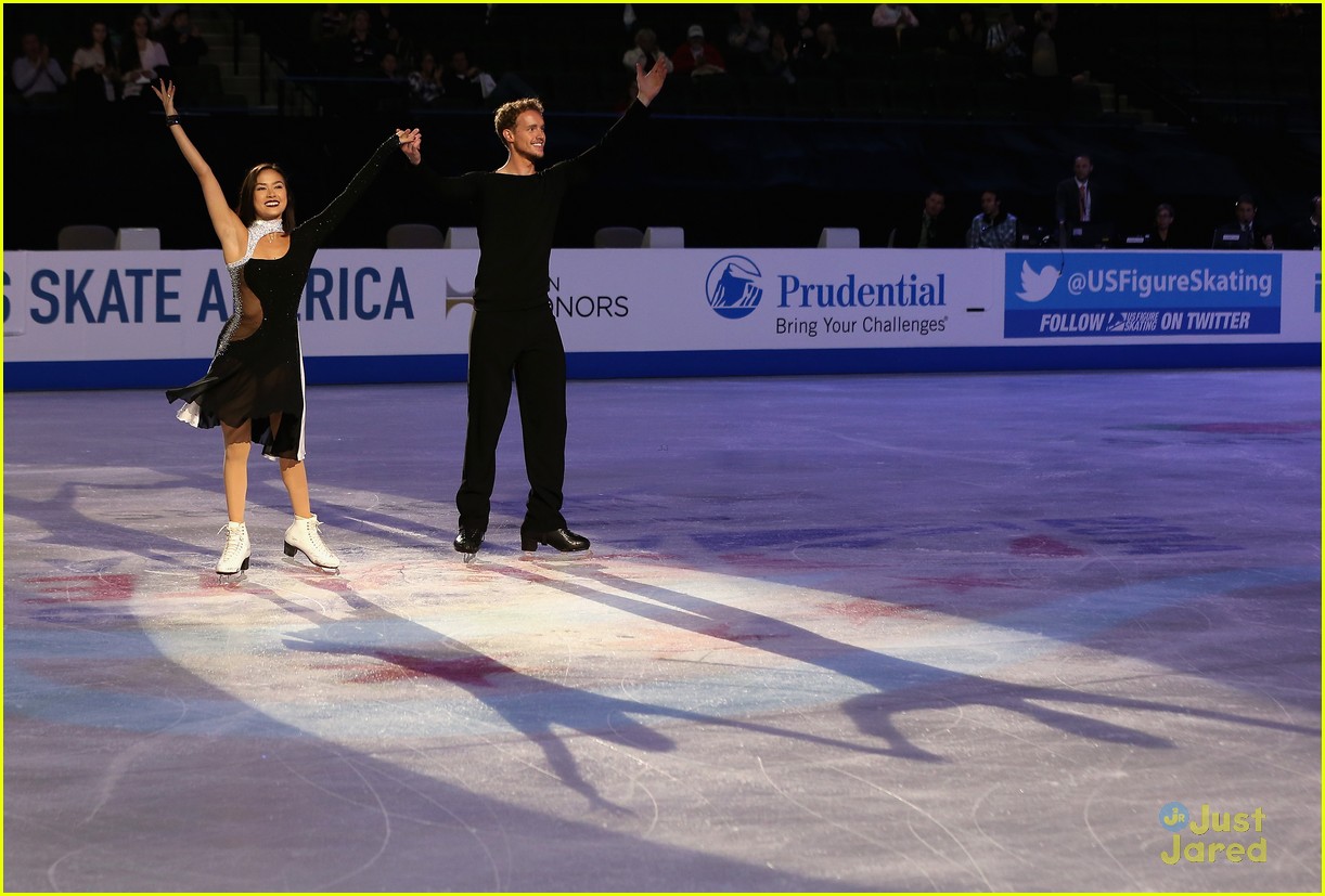 ice dancers win big free program skate america 03