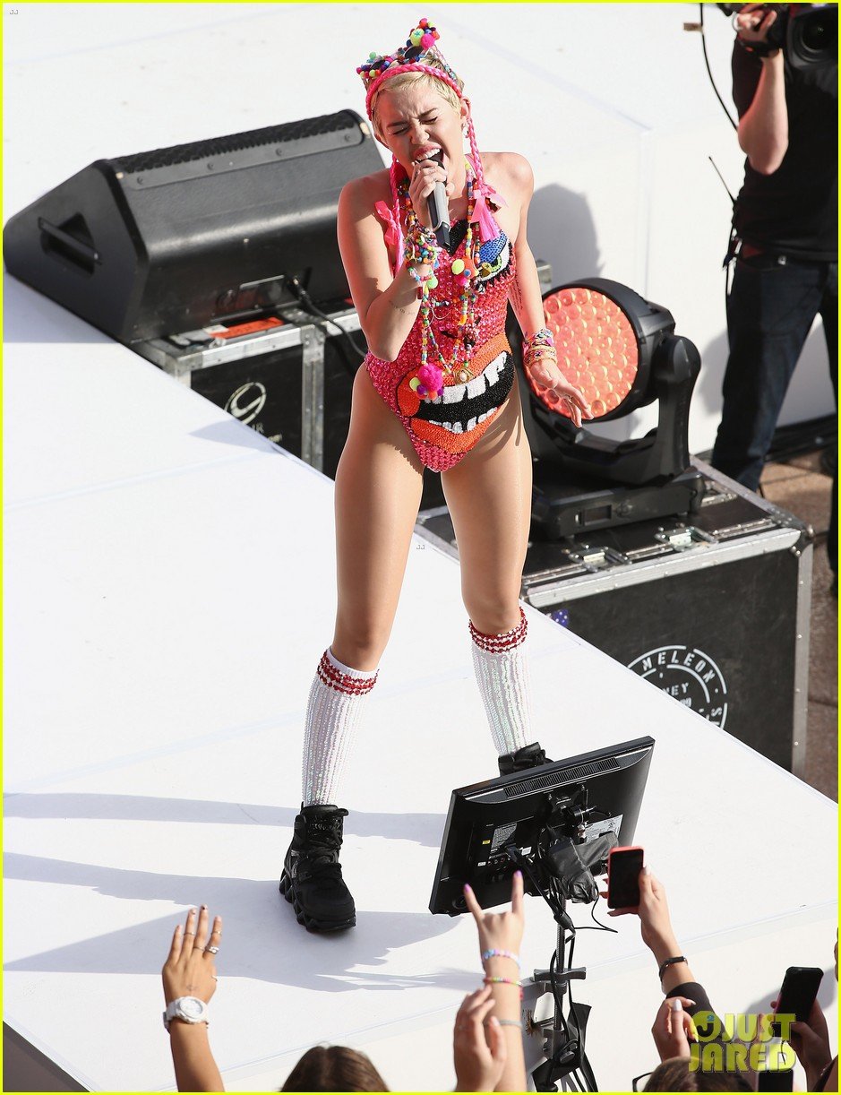 miley cyrus covers etta james ill take care of you on sunrise 12