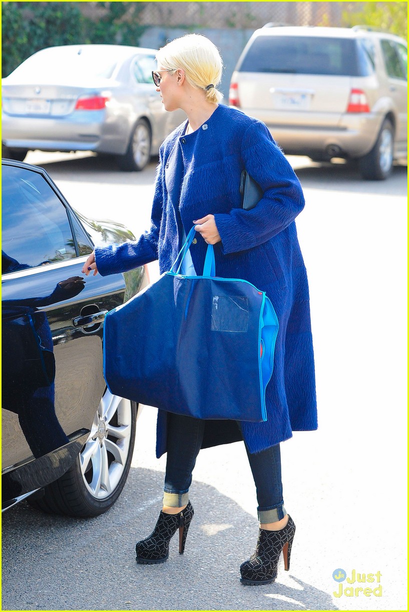 dianna agron opening ceremony stop blue coat 13