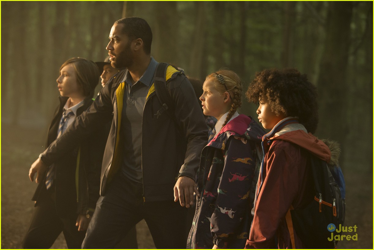 doctor who forest of night stills 03