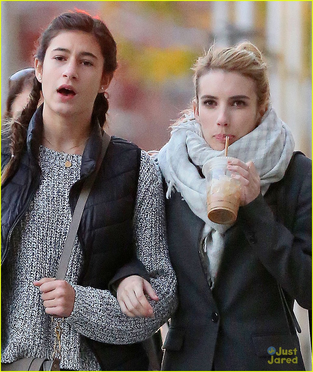 emma roberts loves listening to taylor swifts new album 02