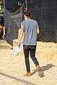 harry styles goes pumpkin picking with erin foster 26