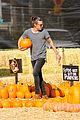 harry styles goes pumpkin picking with erin foster 27