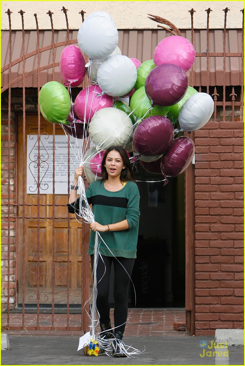 janel parrish 26 balloons dwts practice 02
