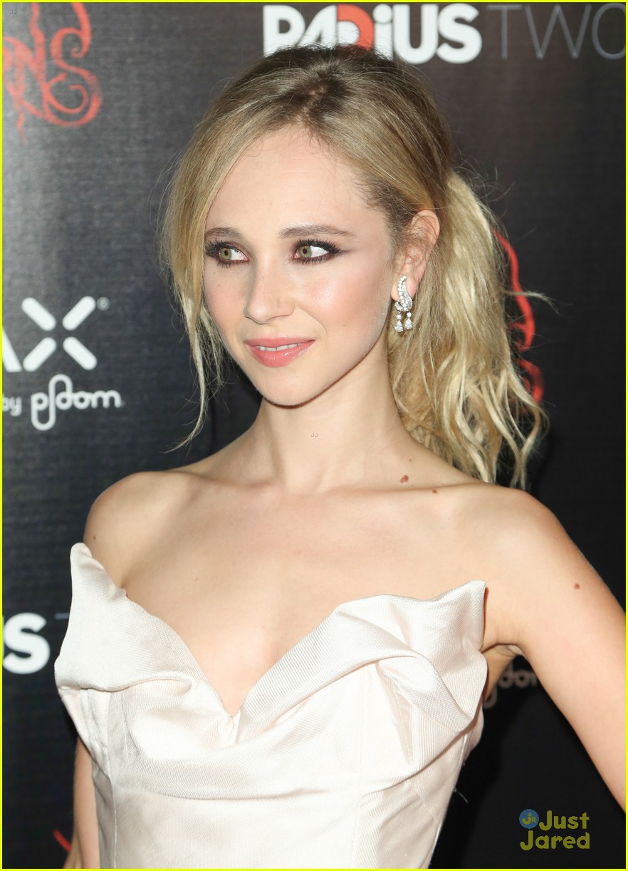 juno temple horns hollywood premiere 07