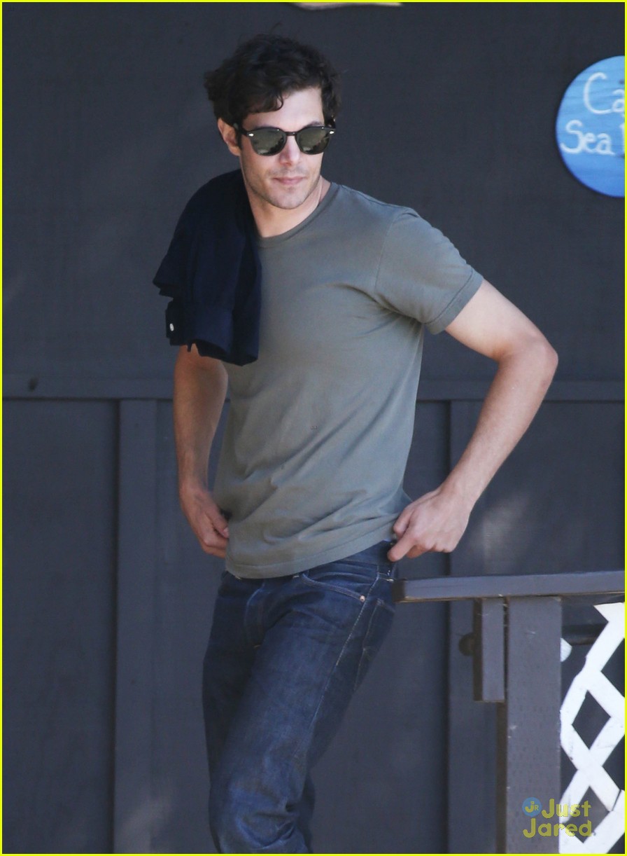 leighton meester adam brody take their family to lunch 09