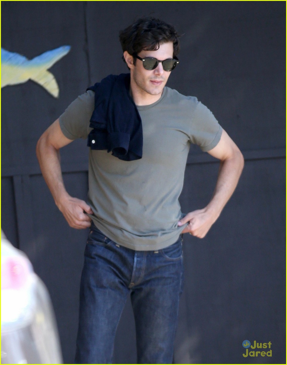 leighton meester adam brody take their family to lunch 10