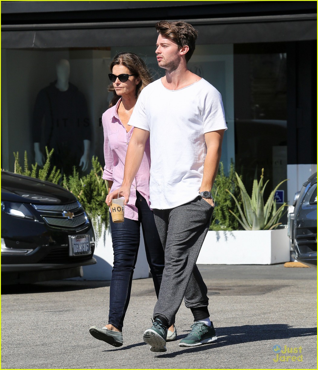 patrick schwarzenegger spends the morning with his mom 10