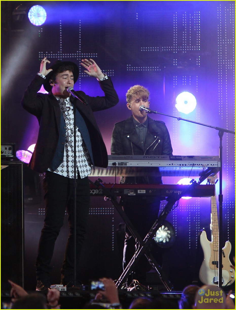 Rixton Takes the Jimmy Kimmel Live! Stage to Perform 'Wait on Me ...