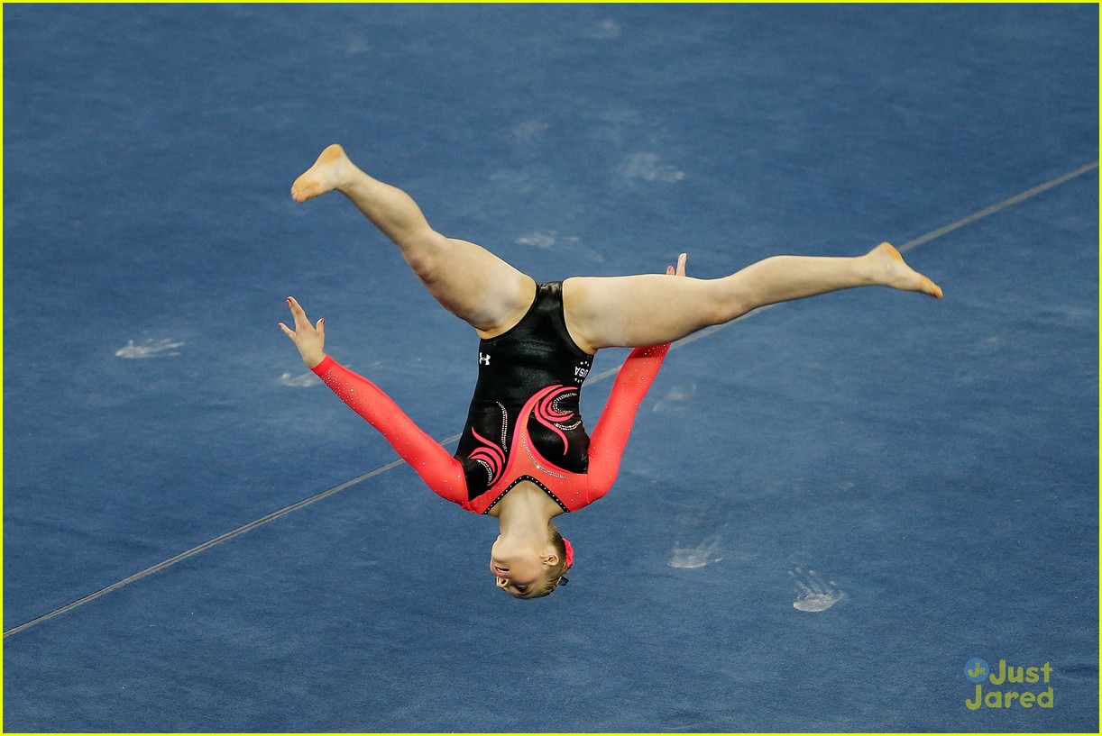 simone biles kyla ross art gymnastics world championships 12
