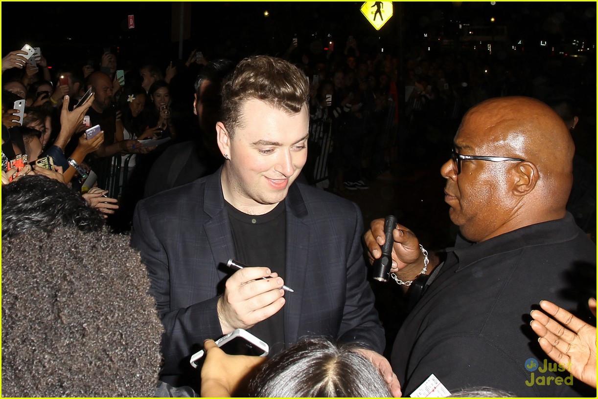 sam smith glowing after sold out concert at greek theater 04