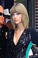 taylor swifts 1989 set for record breaking 1 million sales week 02