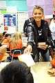 zendaya surpsise visit nyc elementary school 18