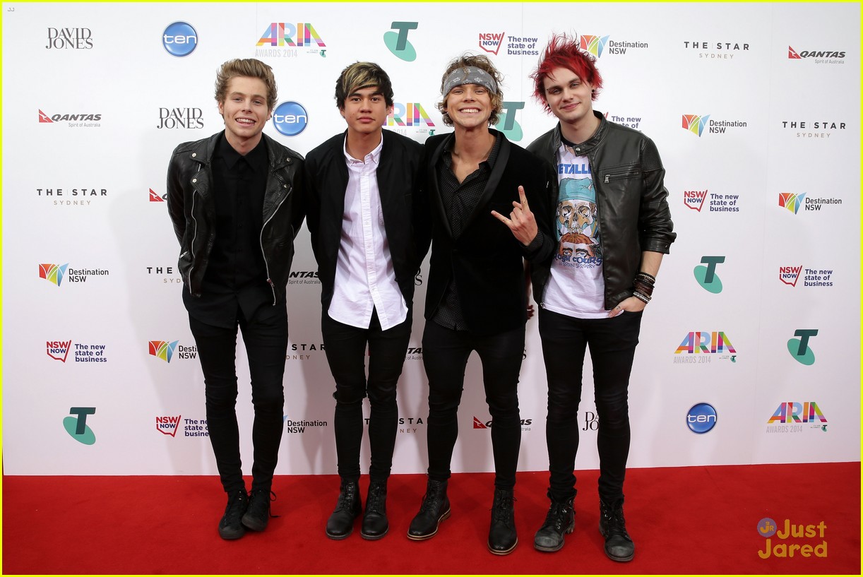 5 seconds of summer 2014 aria awards performance 06