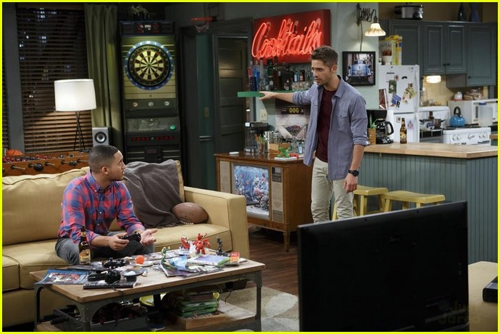baby daddy holiday special episode stills 23