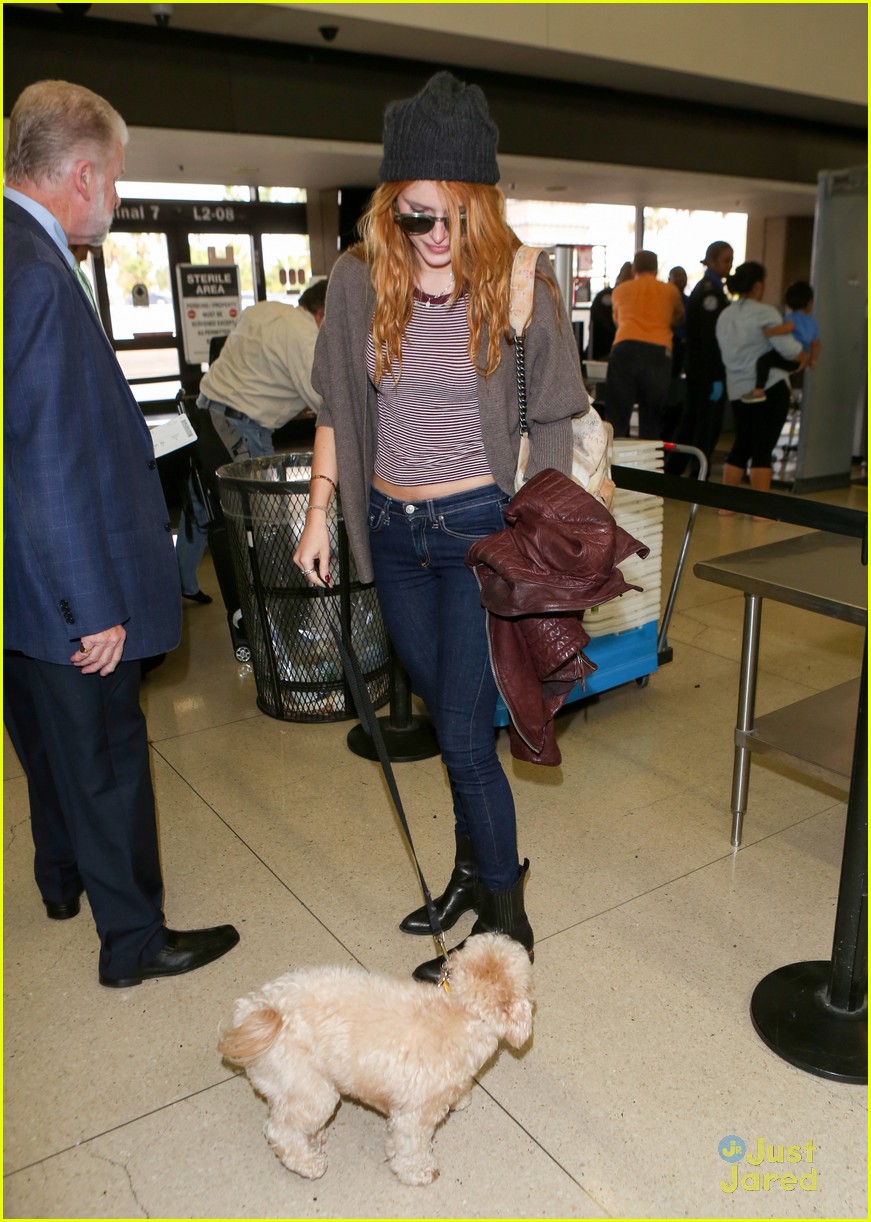 bella thorne lax to chitown book signing 03