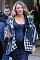 blake lively baby bump out about 03