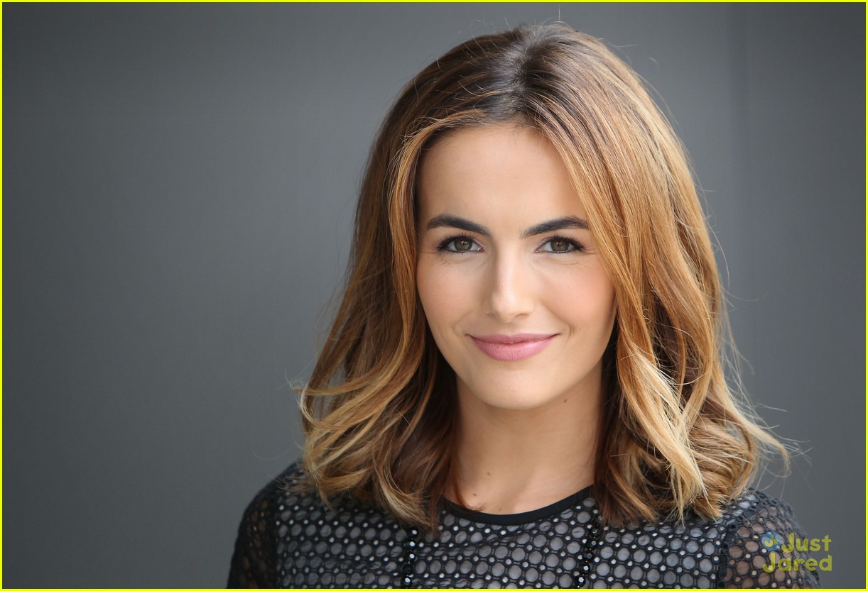 camilla belle st jude holiday campaign 03