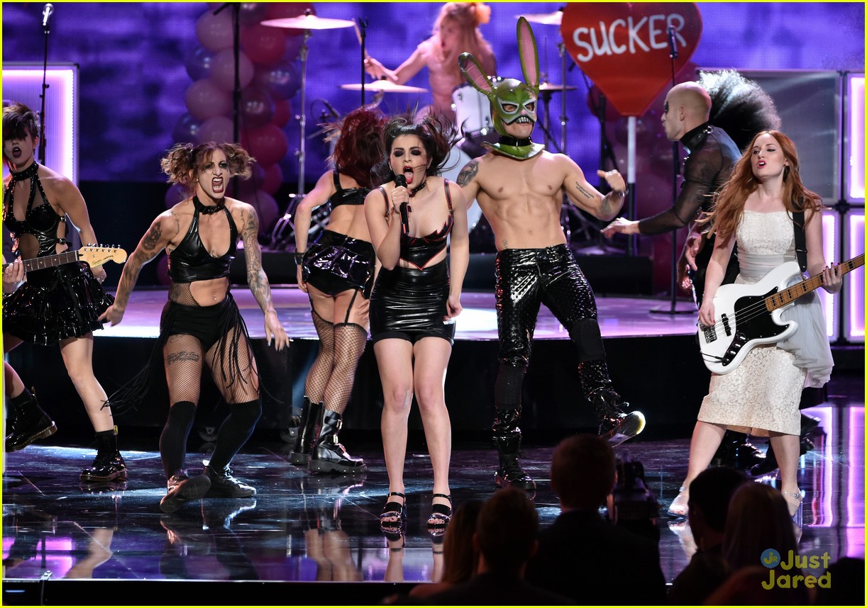 charli xcx performance american music awards 2014 12