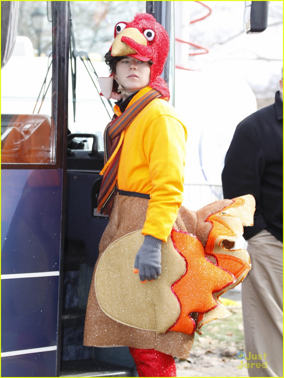charlie mcdermott turkey costume philly parade 07