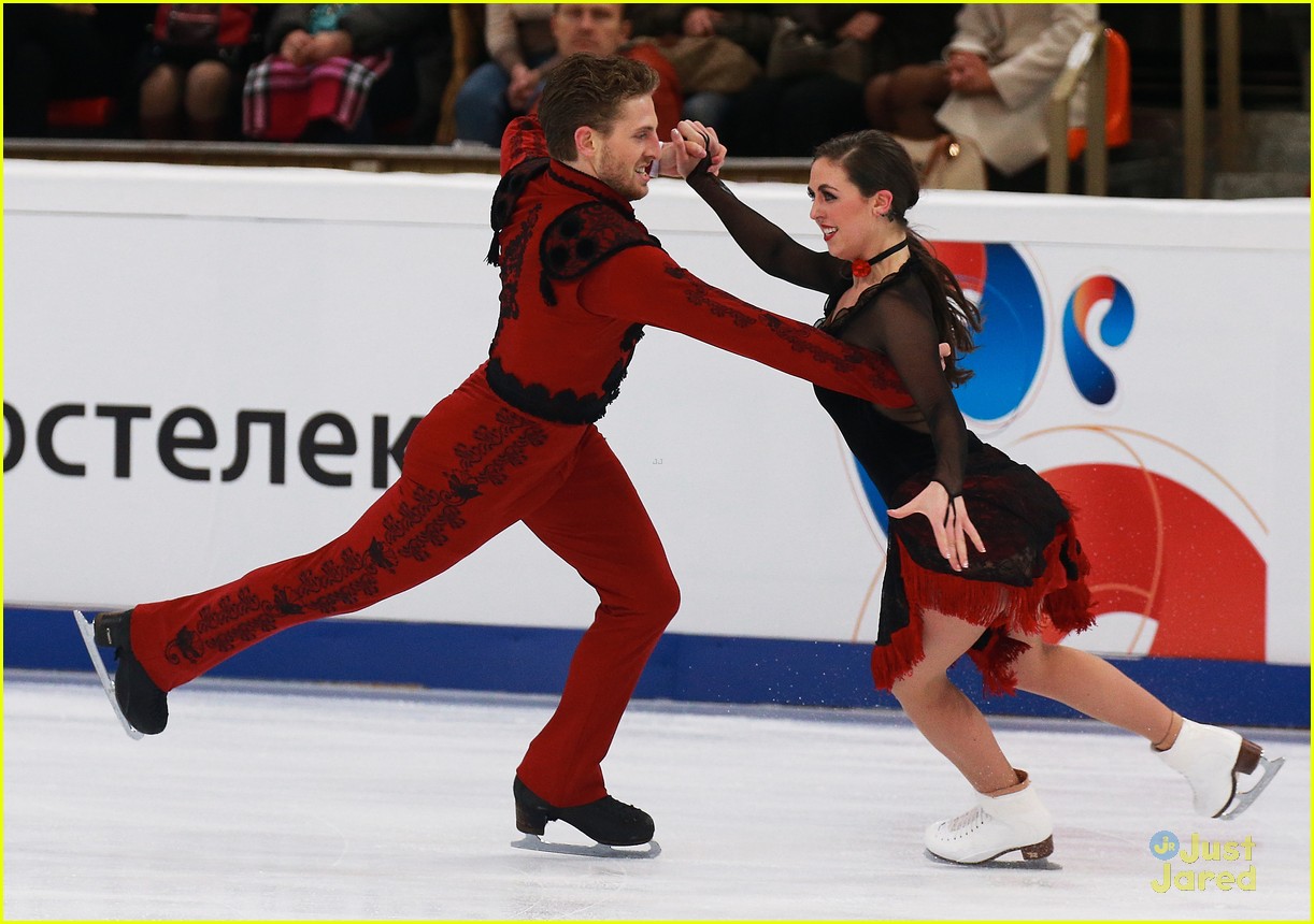 madison chock evan bates win rostelcom cup russia pairs 07