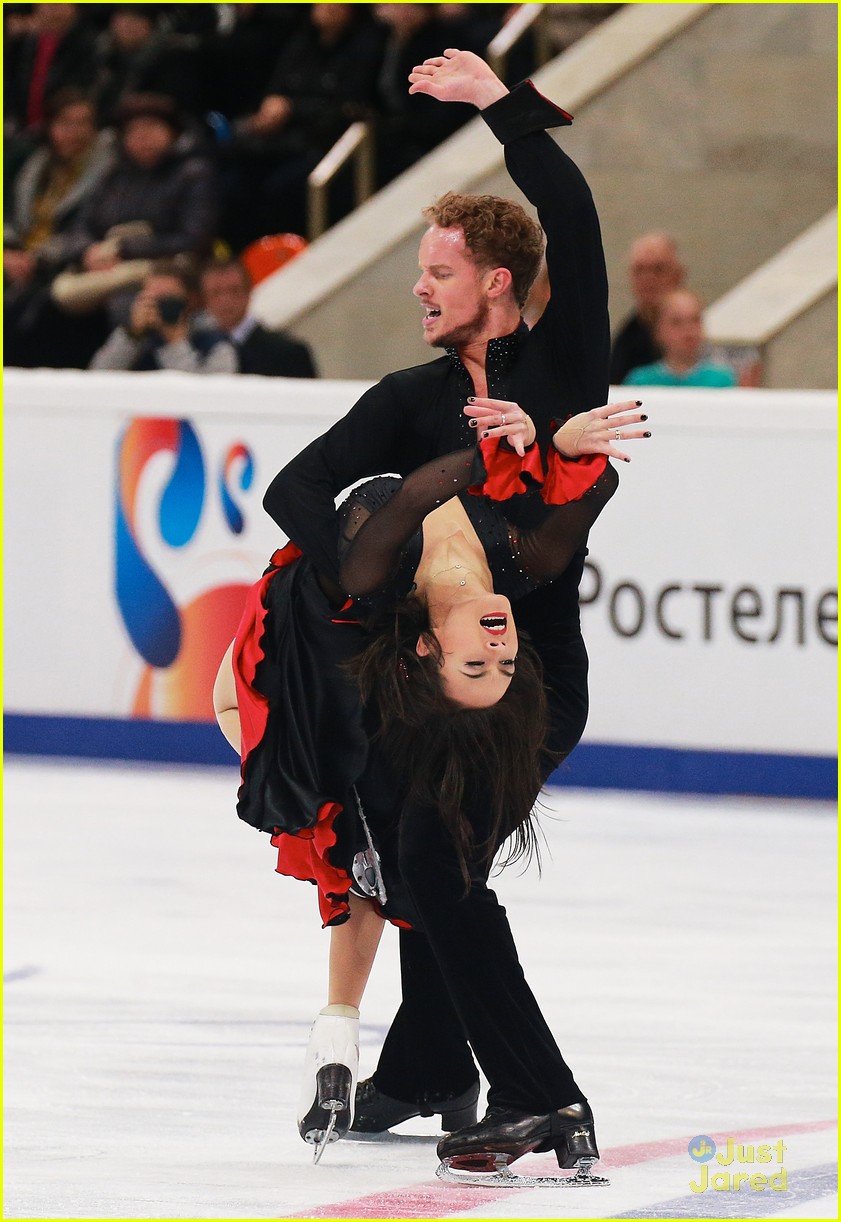 madison chock evan bates win rostelcom cup russia pairs 17