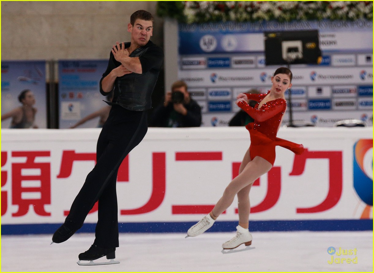 madison chock evan bates win rostelcom cup russia pairs 18